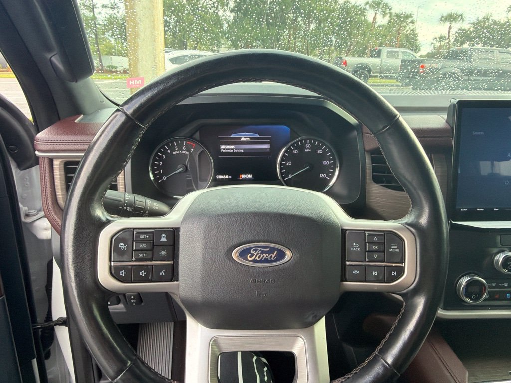 Used 2022 Ford Expedition Limited AWD/4WD image 12
