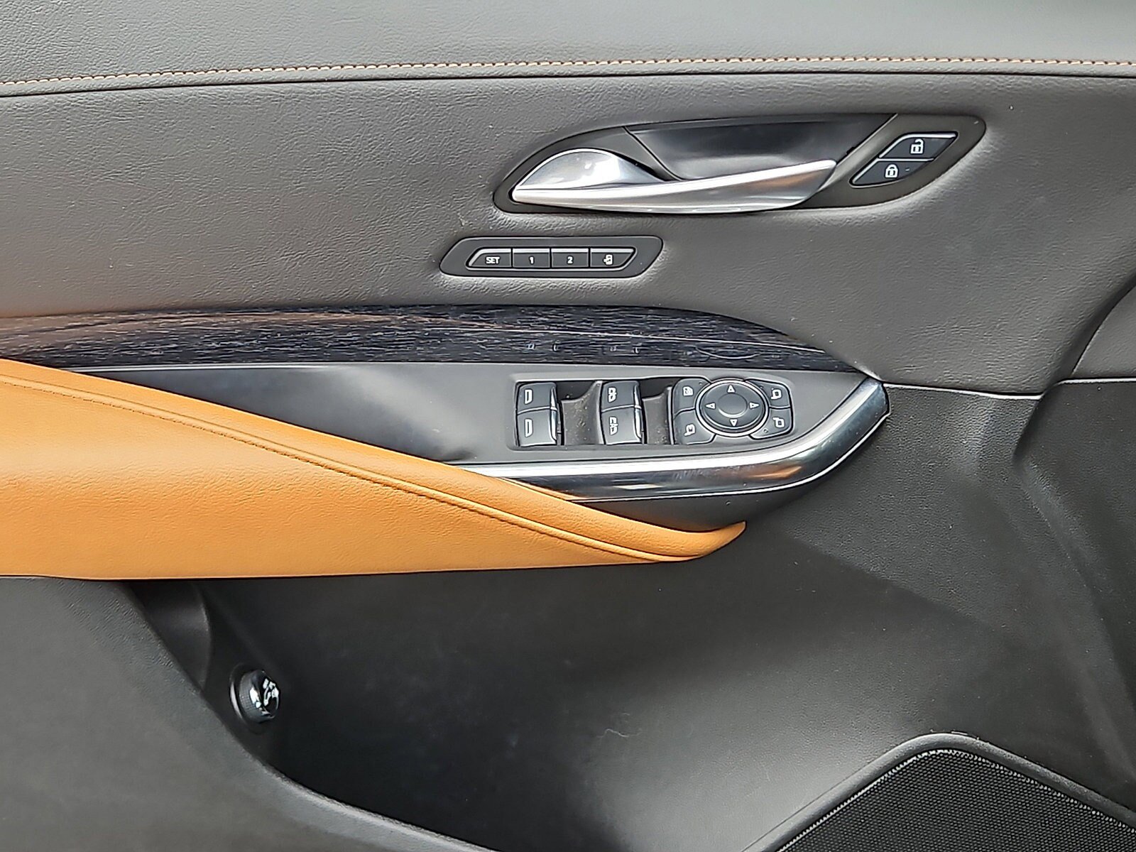 Certified 2025 Cadillac XT4 Sport FWD image 10