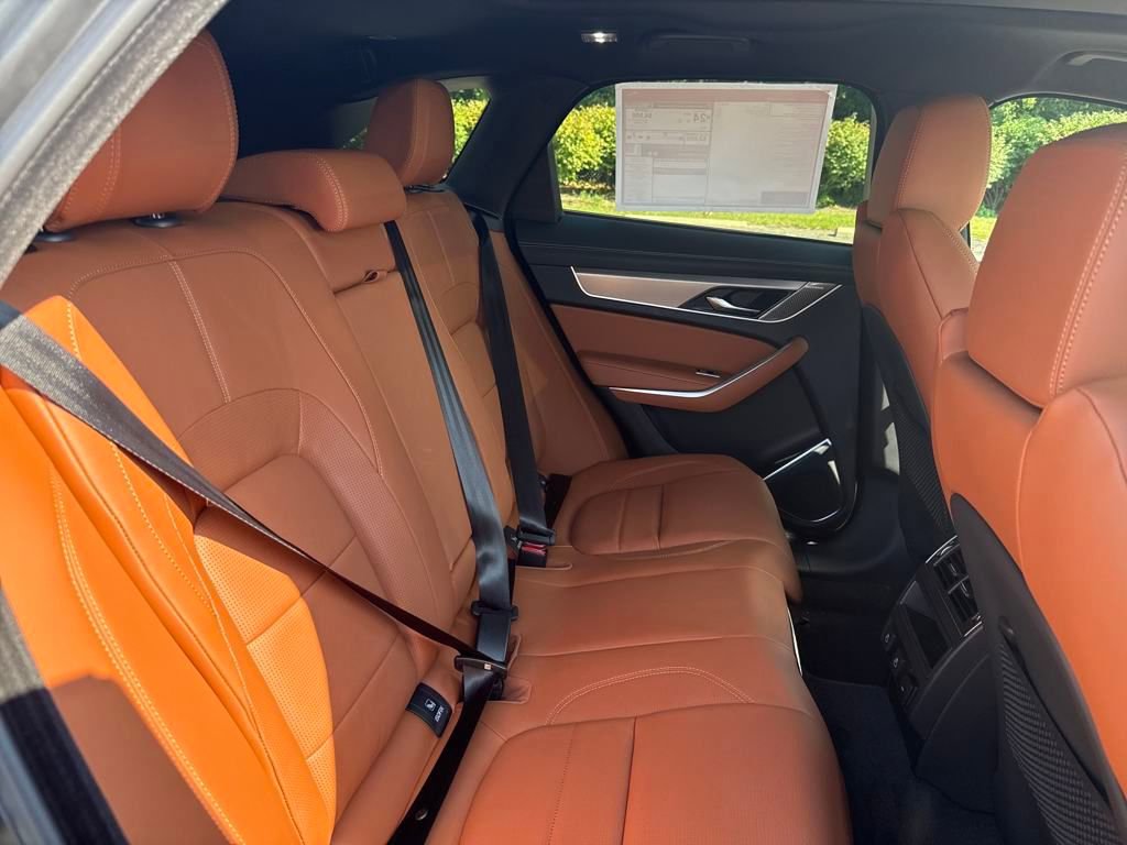 New 2026 Jaguar F-PACE R-Dynamic S image 18
