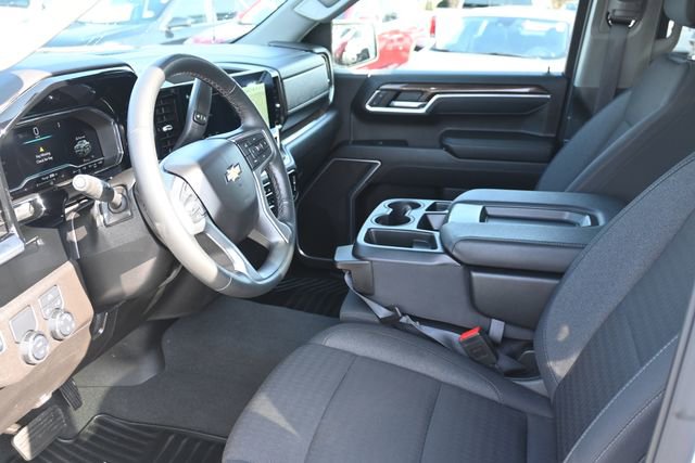 Used 2025 Chevrolet Silverado 1500 LT image 9