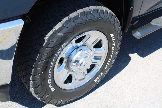 Used 2020 RAM 2500 Tradesman w/ Chrome Appearance Group AWD/4WD image 12