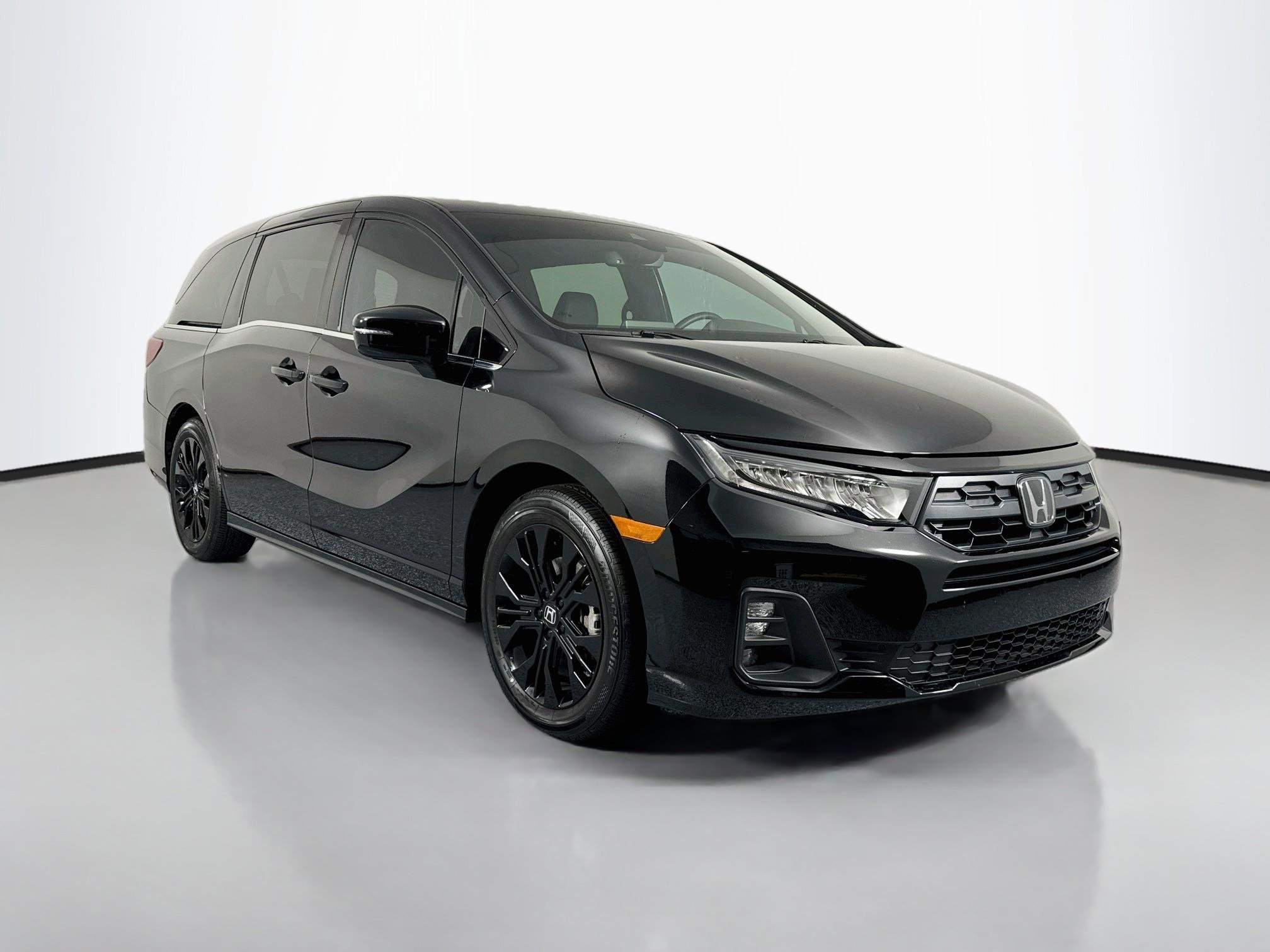 Certified 2025 Honda Odyssey Sport-L image 3
