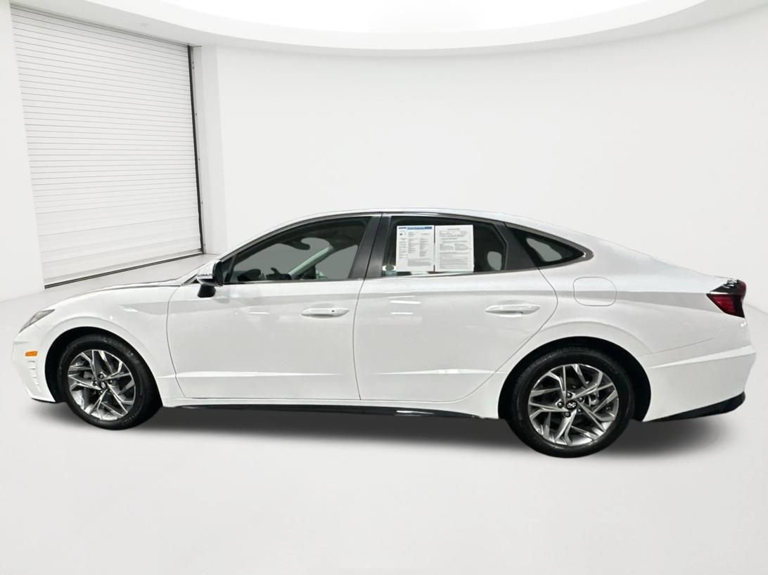 Certified 2023 Hyundai Sonata SEL w/ Preferred Accessory Package FWD image 8