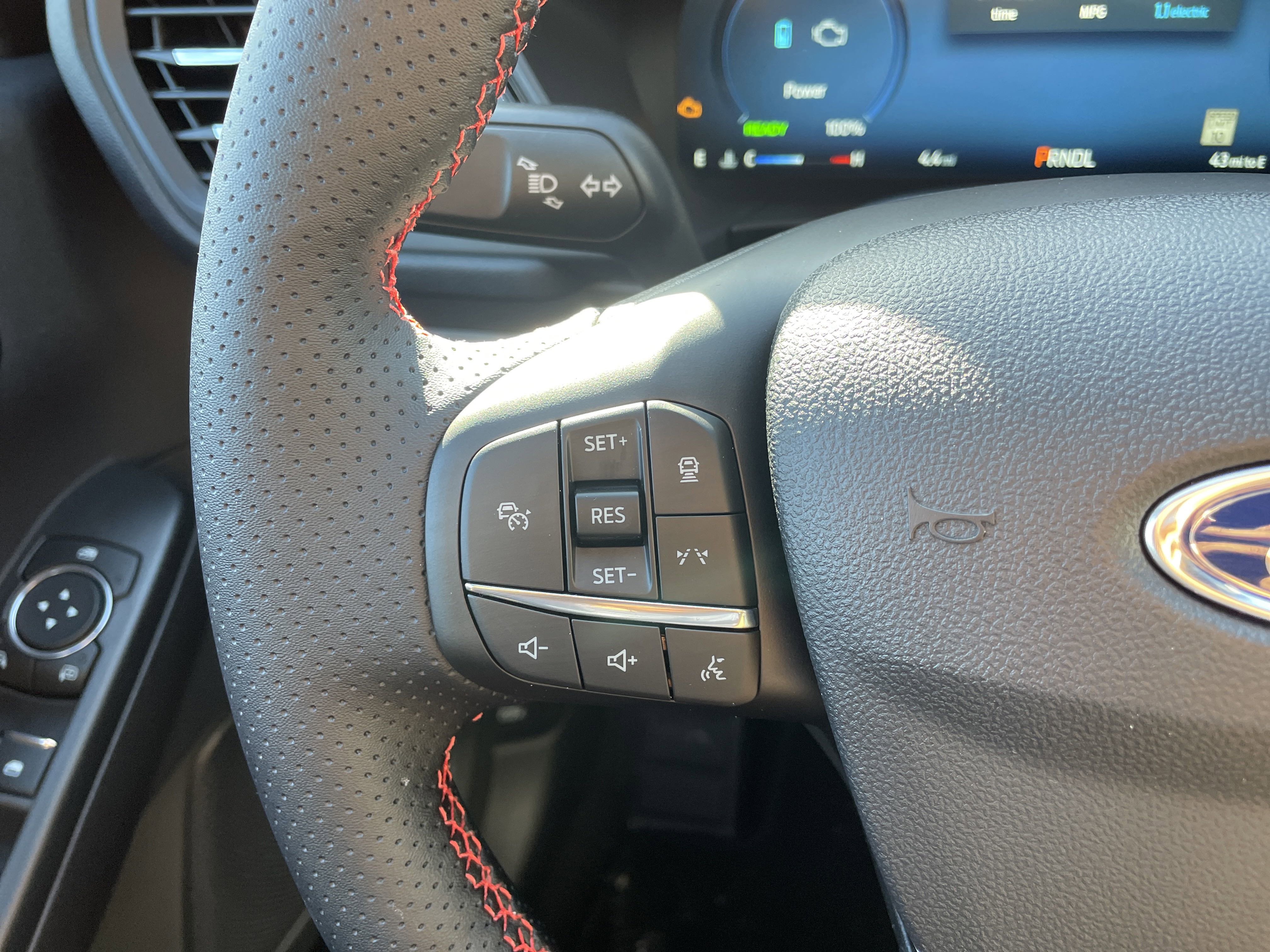 New 2025 Ford Escape ST-Line Elite w/ Tech Pack #2 image 17