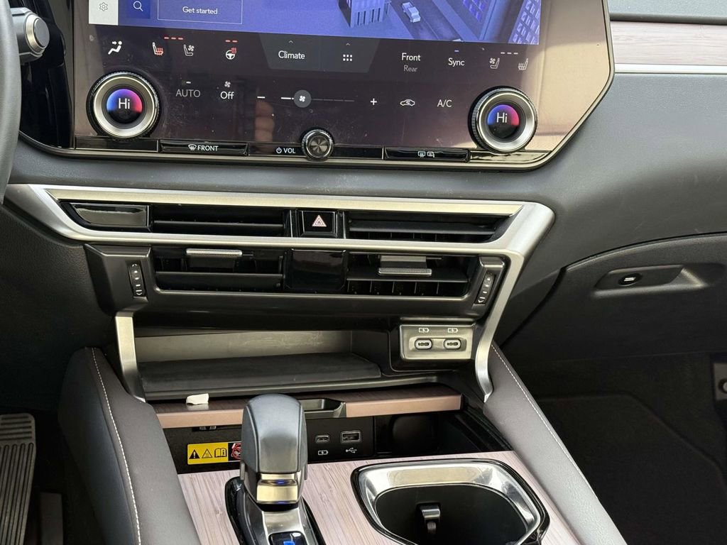 Used 2024 Lexus RX 350 Premium image 18