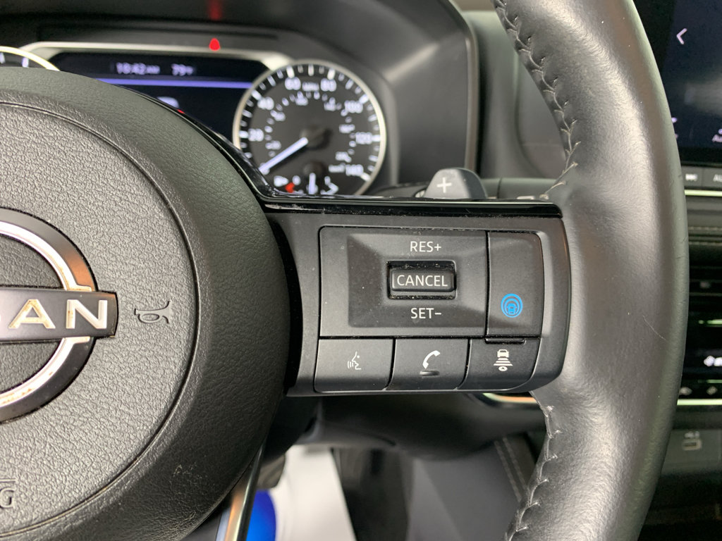 Used 2023 Nissan Rogue SL FWD image 19
