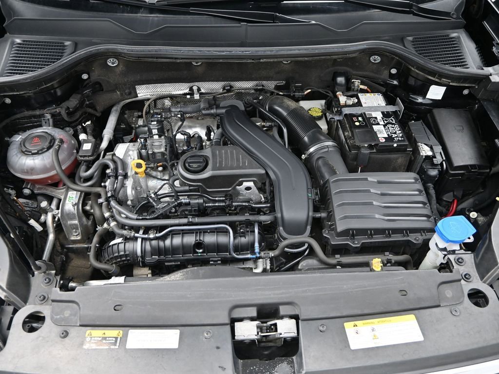 Used 2024 Volkswagen Taos SE image 24