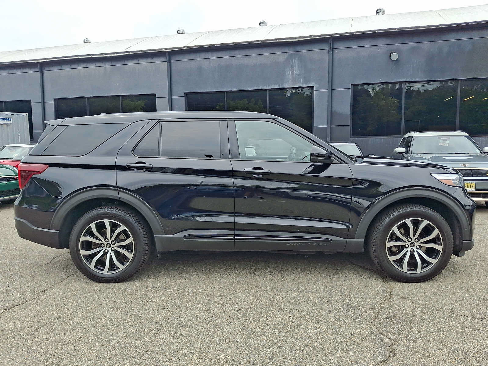 Used 2021 Ford Explorer ST w/ Equipment Group 401A AWD/4WD image 7