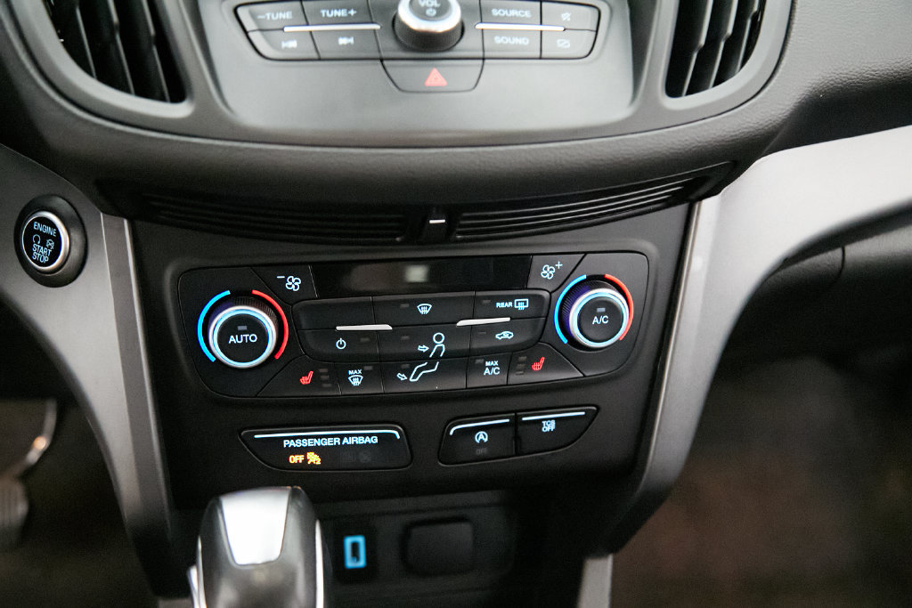 Used 2019 Ford Escape SEL AWD/4WD image 35
