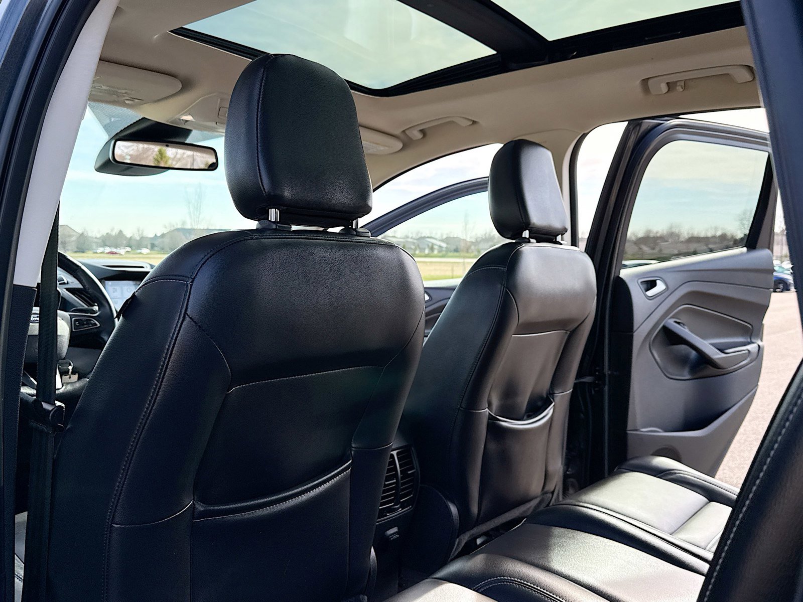 Used 2018 Ford Escape SEL w/ Ford Safe & Smart Package image 6