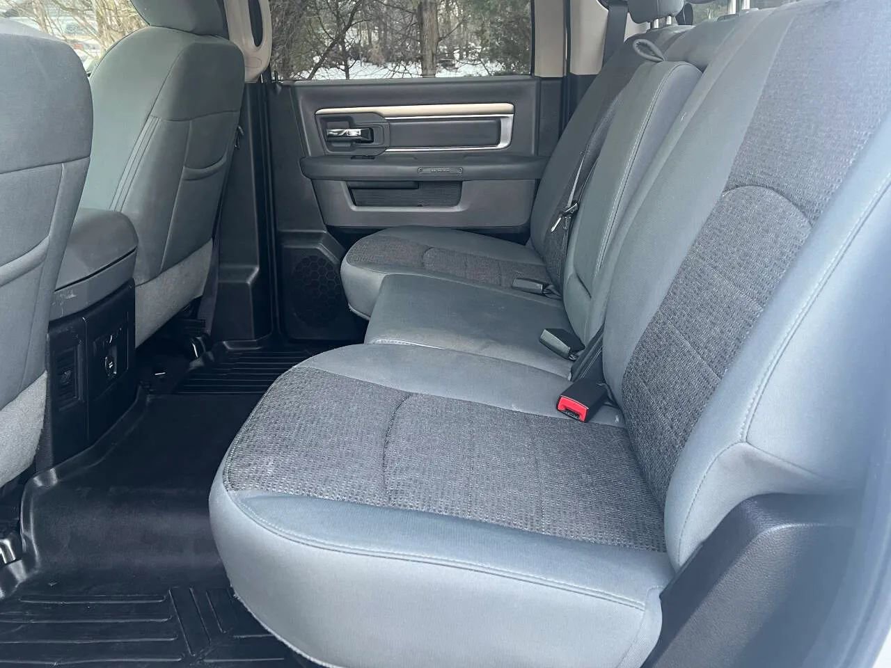 Used 2016 RAM 1500 Big Horn image 31