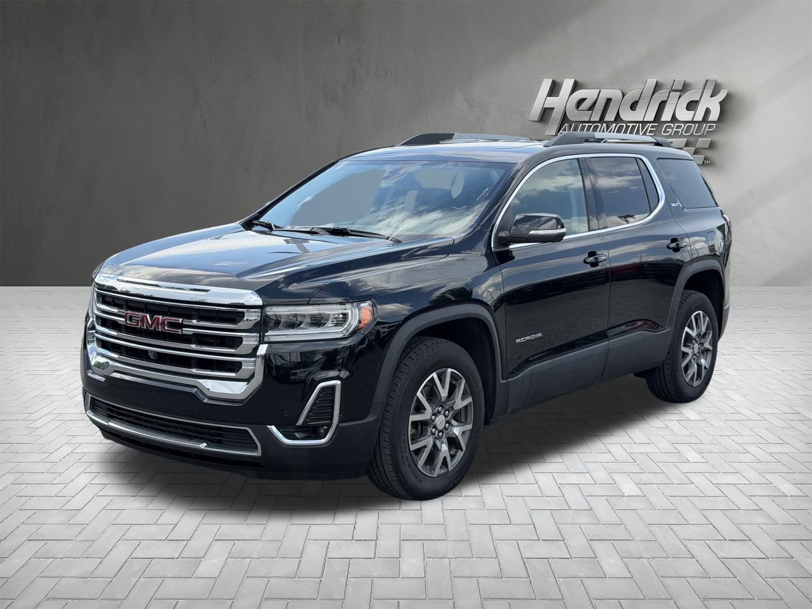 Used 2023 GMC Acadia SLT w/ Technology Package AWD/4WD image 5