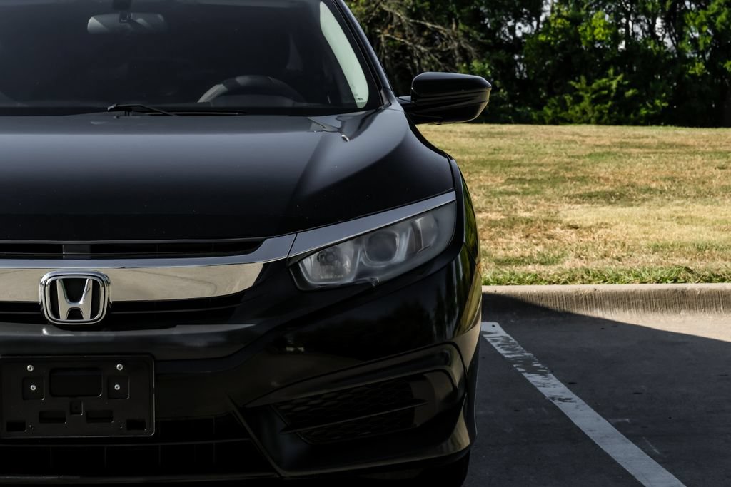 Used 2018 Honda Civic EX image 53