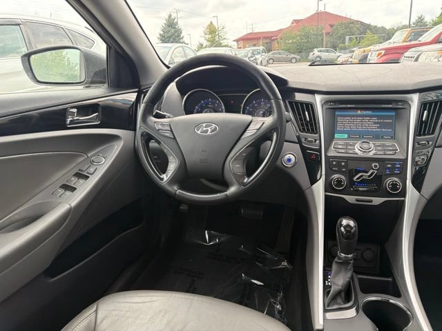 Used 2011 Hyundai Sonata Limited w/ Navigation Pkg 5 FWD image 8