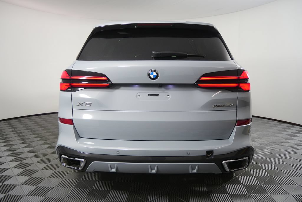 Used 2026 BMW X5 xDrive40i w/ M Sport Package AWD/4WD image 4