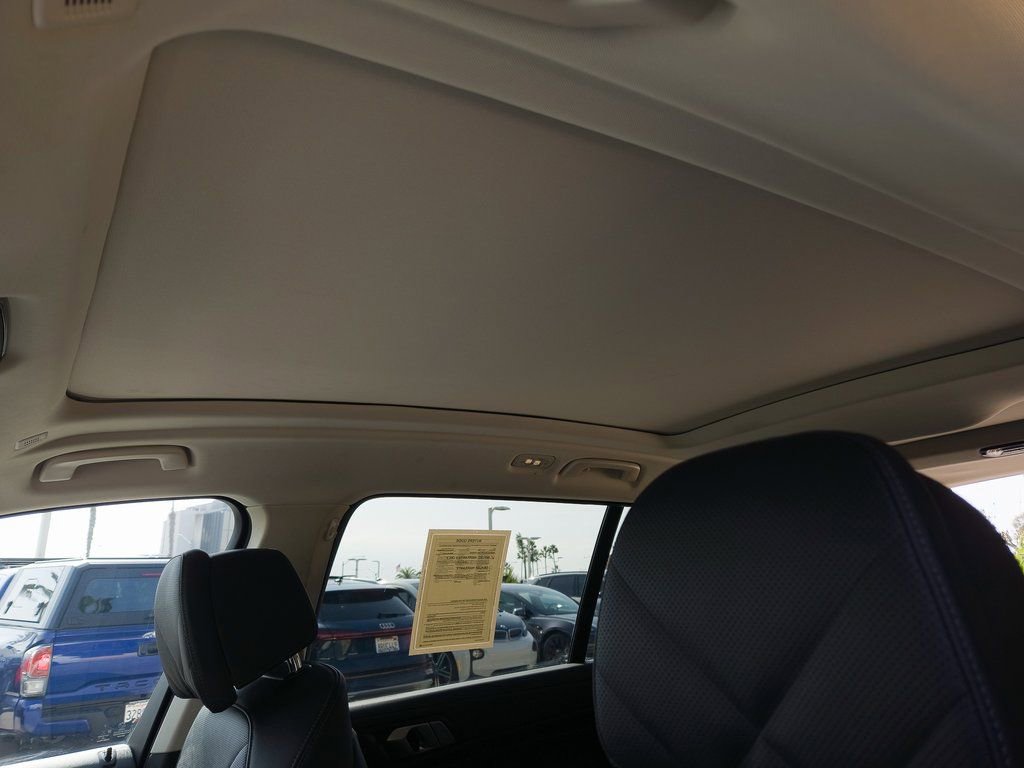 Used 2023 BMW X7 xDrive40i w/ Climate Comfort Package image 20