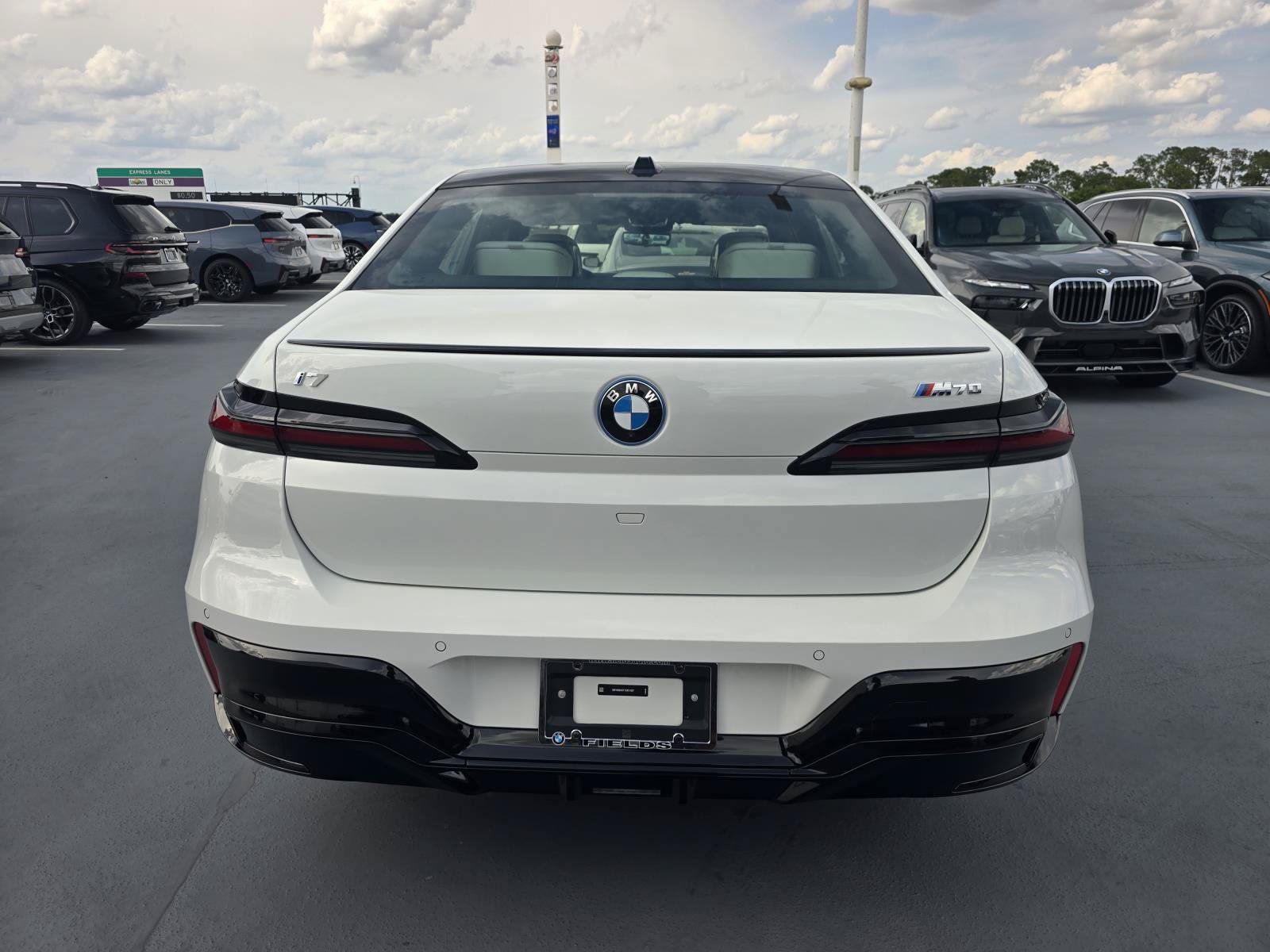 New 2026 BMW i7 xDrive60 w/ Executive Package AWD/4WD image 3
