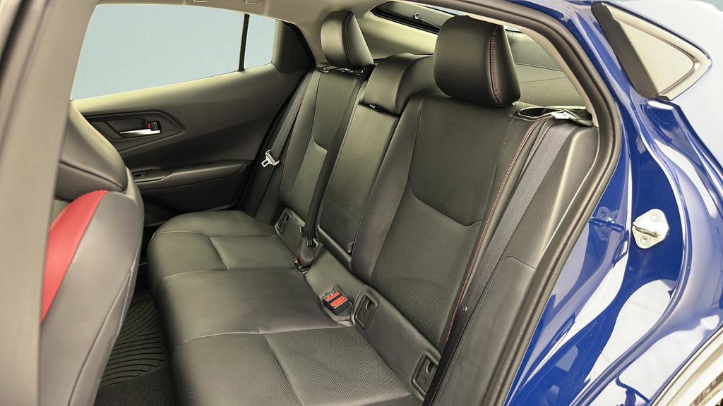 Used 2024 Toyota Prius Prime Premium w/ Advanced Technology Package FWD image 11