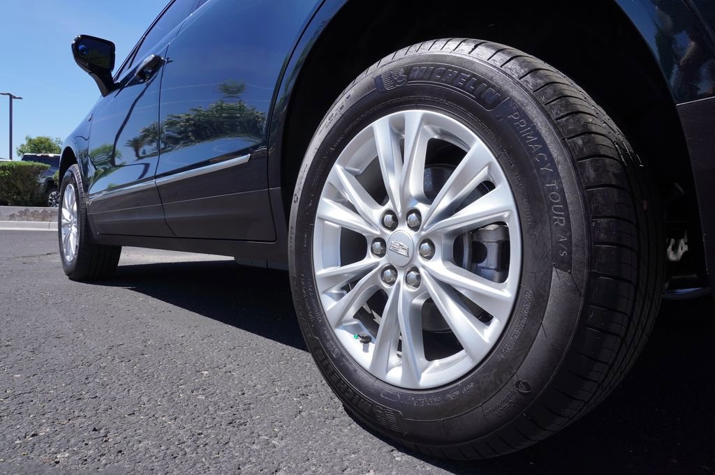 Certified 2025 Cadillac XT5 Luxury image 6