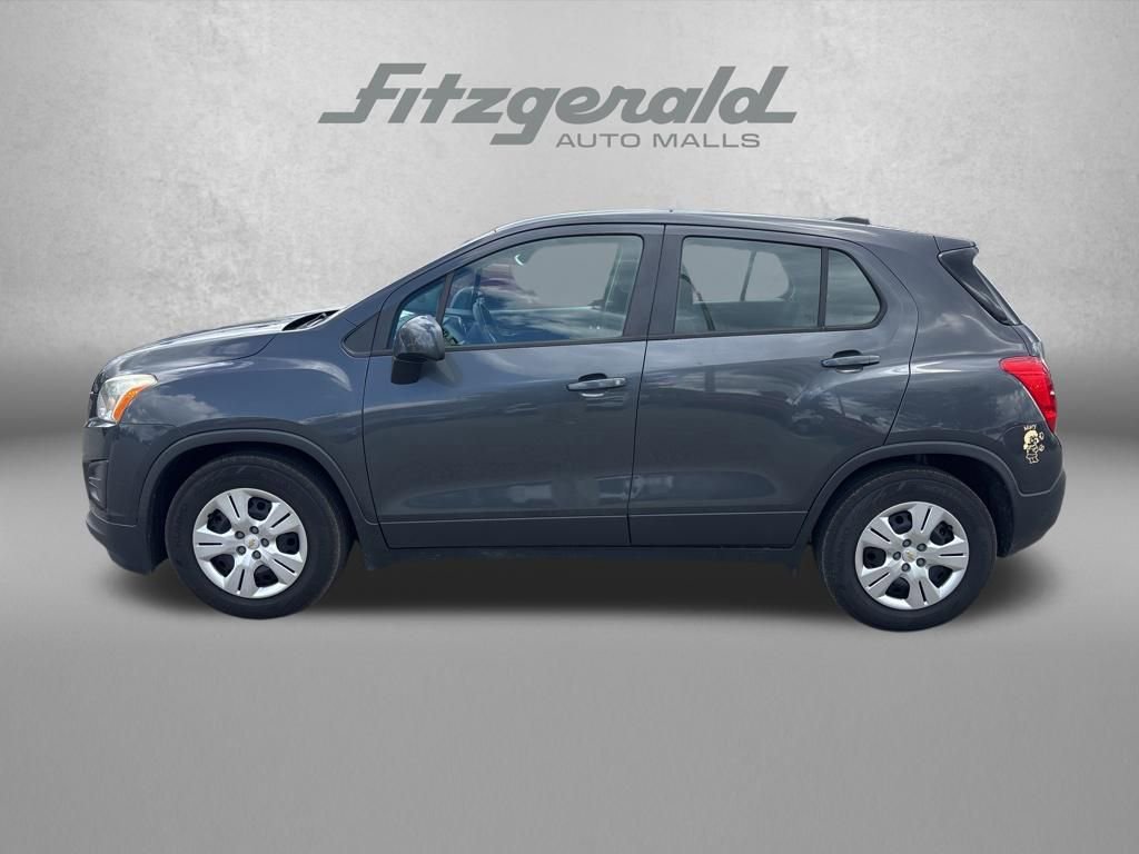 Used 2016 Chevrolet Trax LS image 2