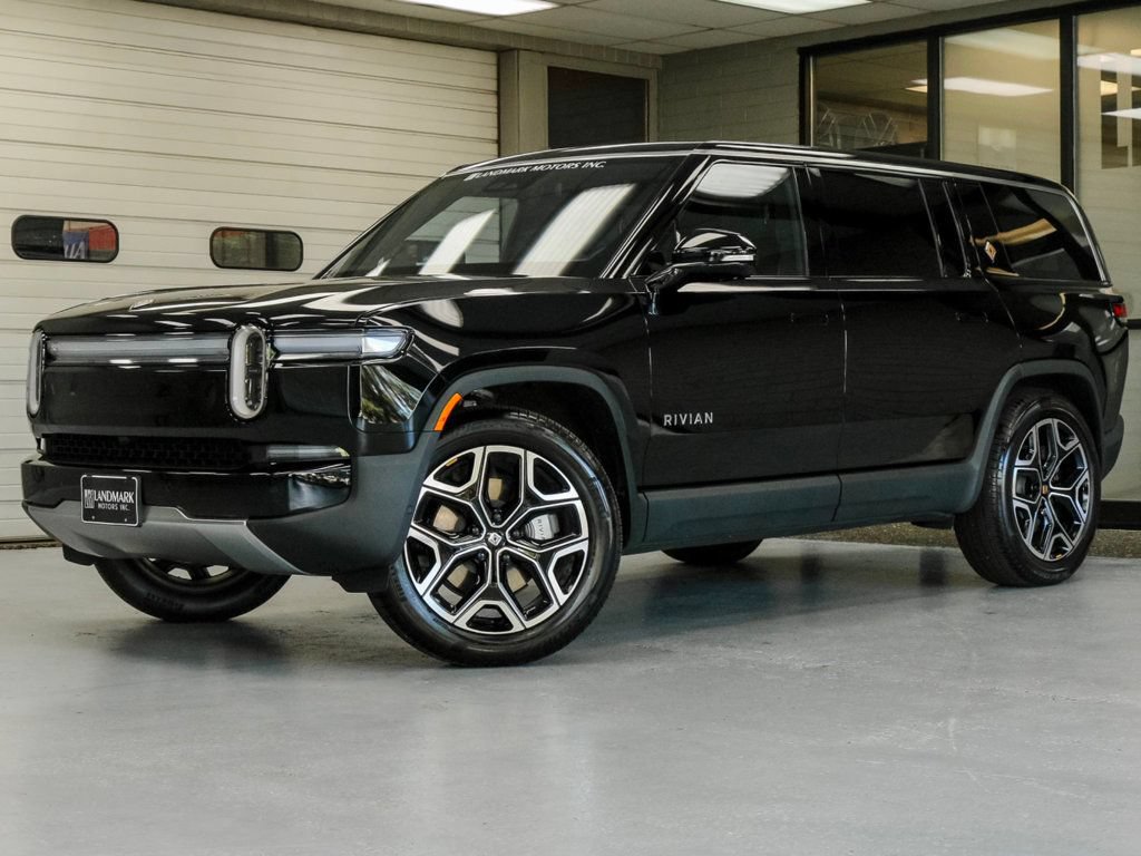 Used 2025 Rivian R1S Adventure AWD/4WD image 2