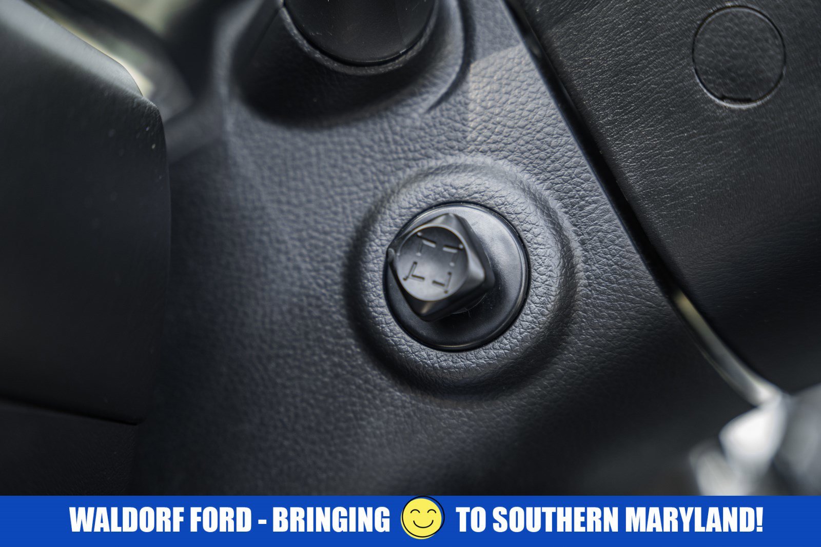 Used 2021 Nissan Armada Platinum w/ Captain's Chairs Package image 54