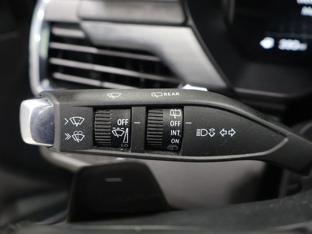 Used 2024 GMC Acadia Elevation AWD/4WD image 38