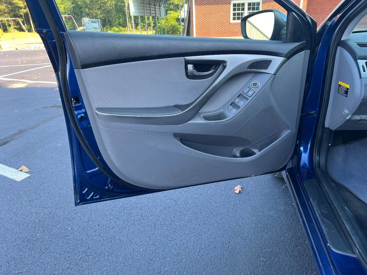 Used 2013 Hyundai Elantra GLS w/ Preferred Pkg image 10