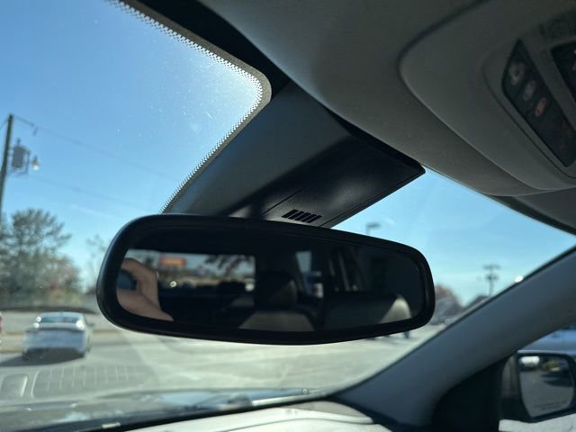 Used 2023 GMC Acadia SLT image 28