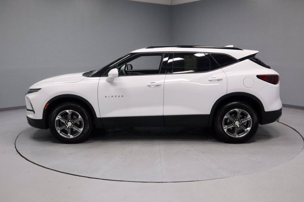 Used 2024 Chevrolet Blazer LT w/ Convenience Package FWD image 8
