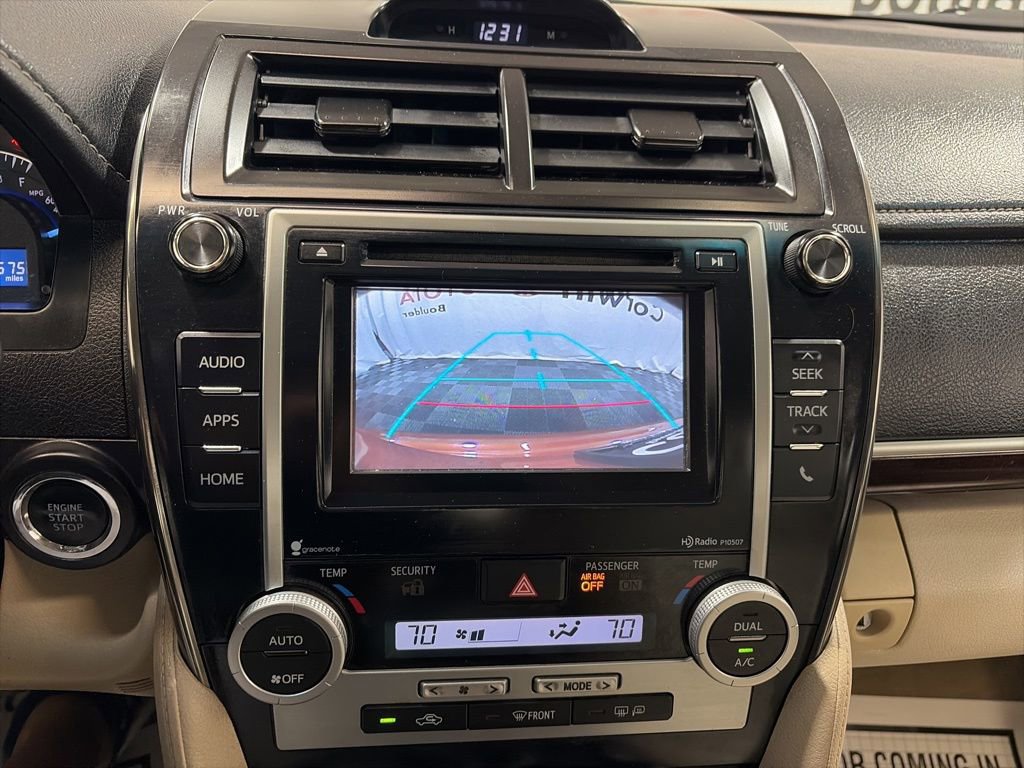 Used 2014 Toyota Camry XLE w/ Leather Package FWD image 31
