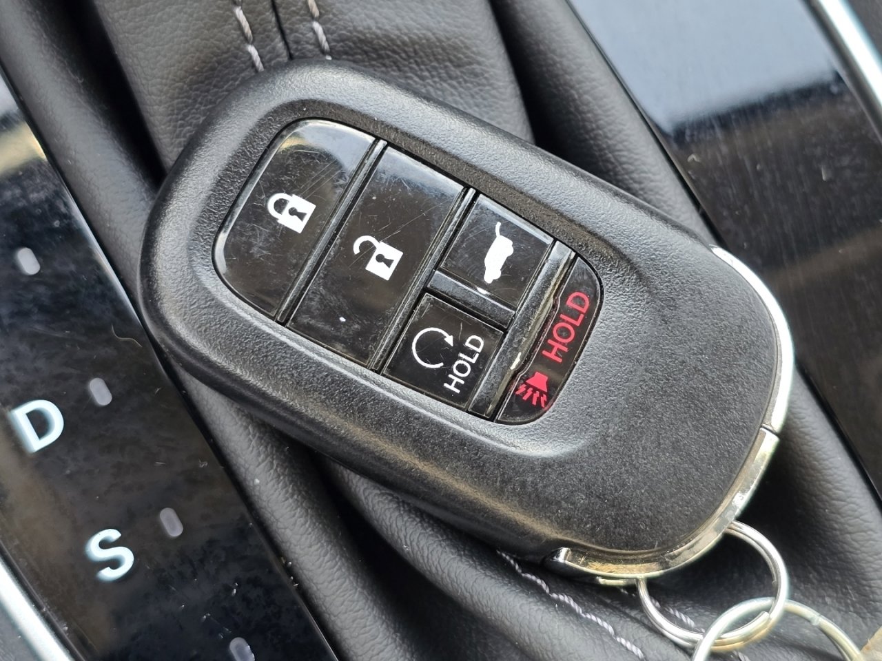 Certified 2024 Honda HR-V EX-L image 32