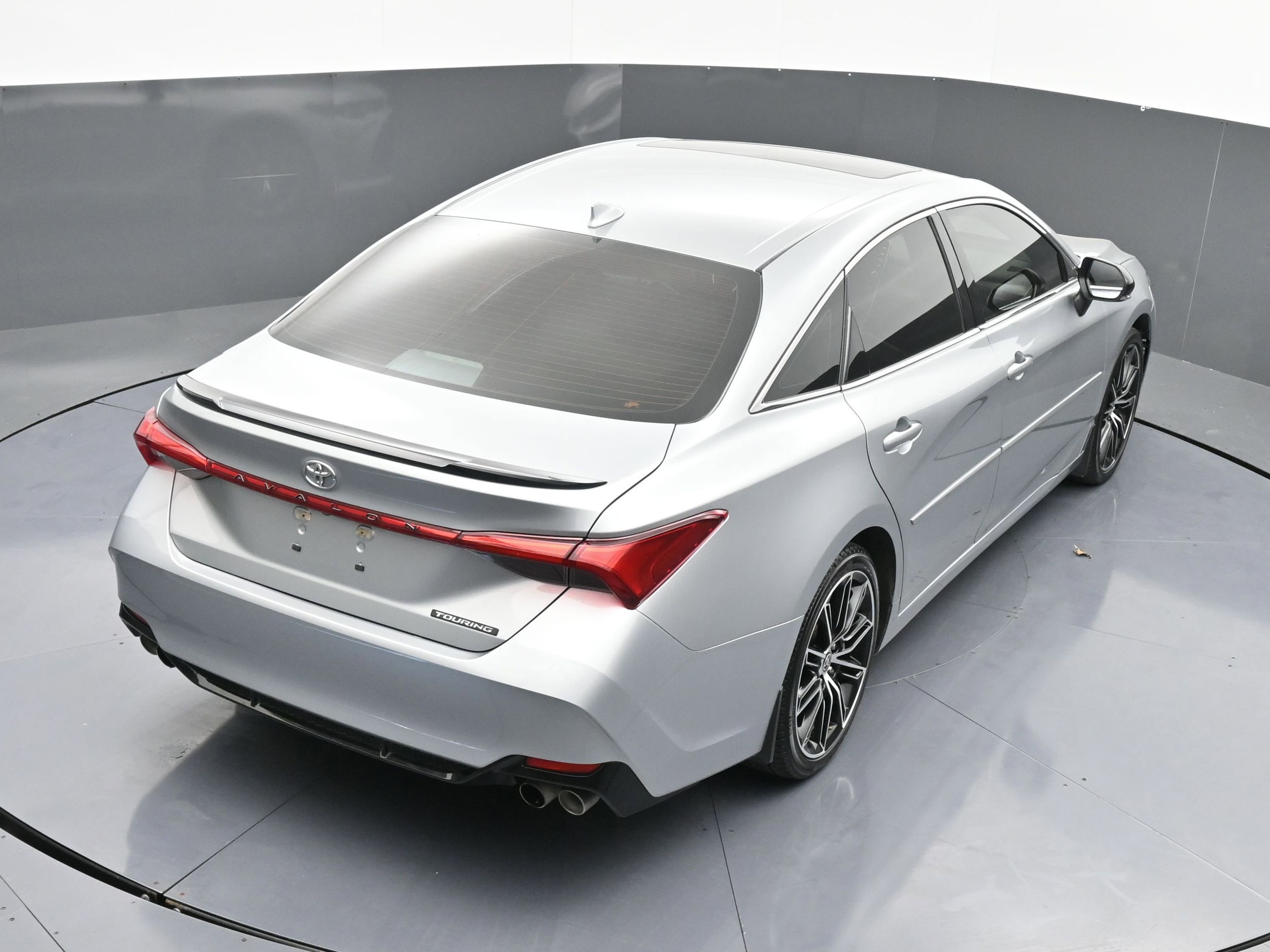 Used 2022 Toyota Avalon Touring image 42