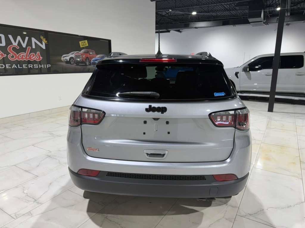 Used 2022 Jeep Compass Latitude w/ Sun and Sound Group FWD image 10