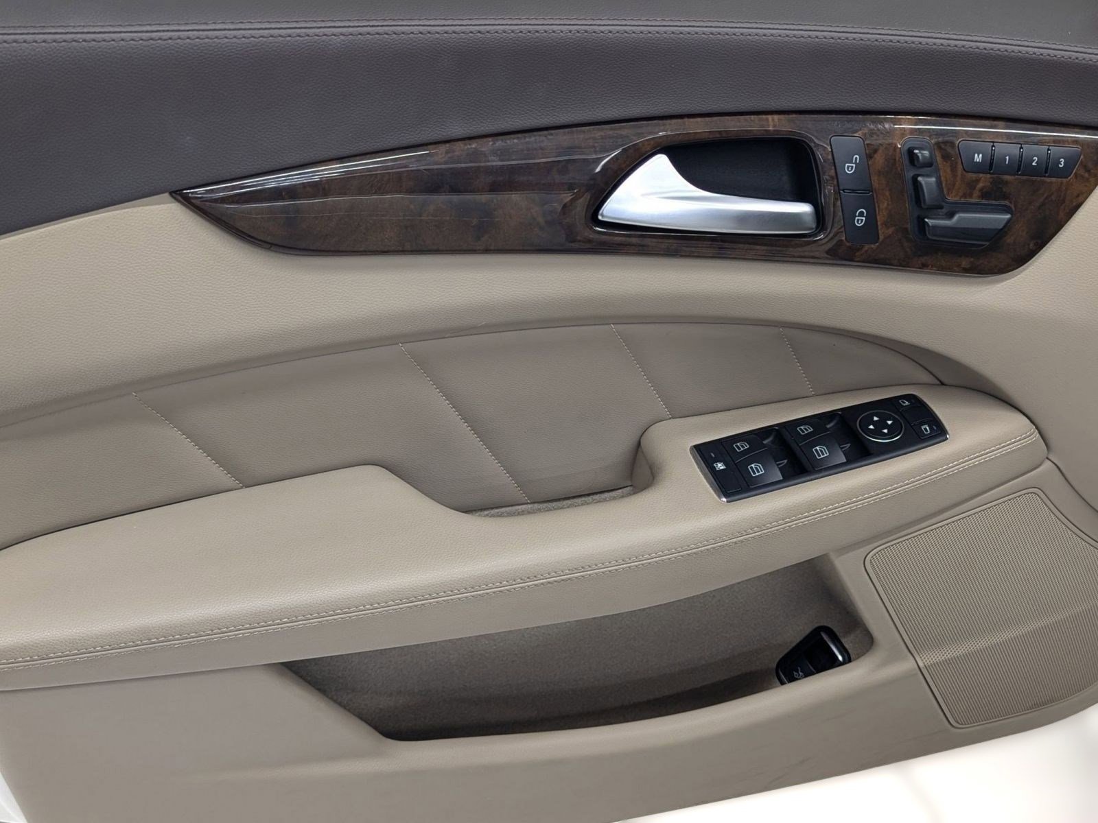 Used 2013 Mercedes-Benz CLS 550 4MATIC image 10