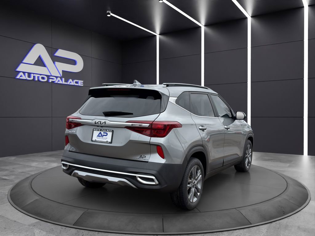 Used 2023 Kia Seltos S w/ Navigation Package image 6