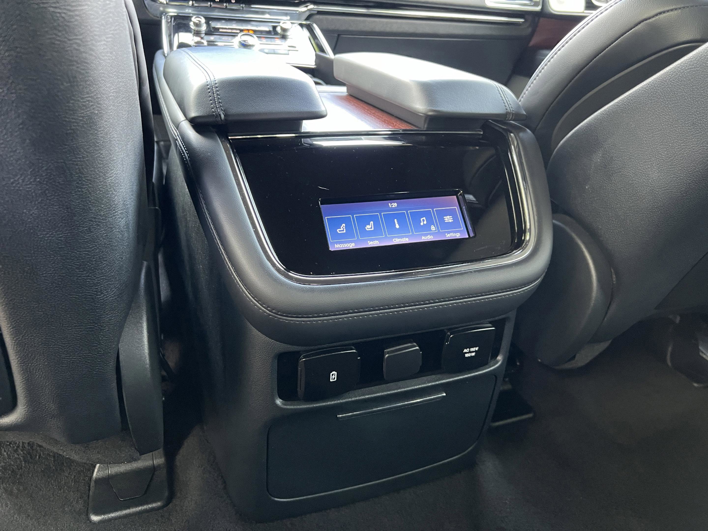 Used 2023 Lincoln Navigator Reserve AWD/4WD image 26