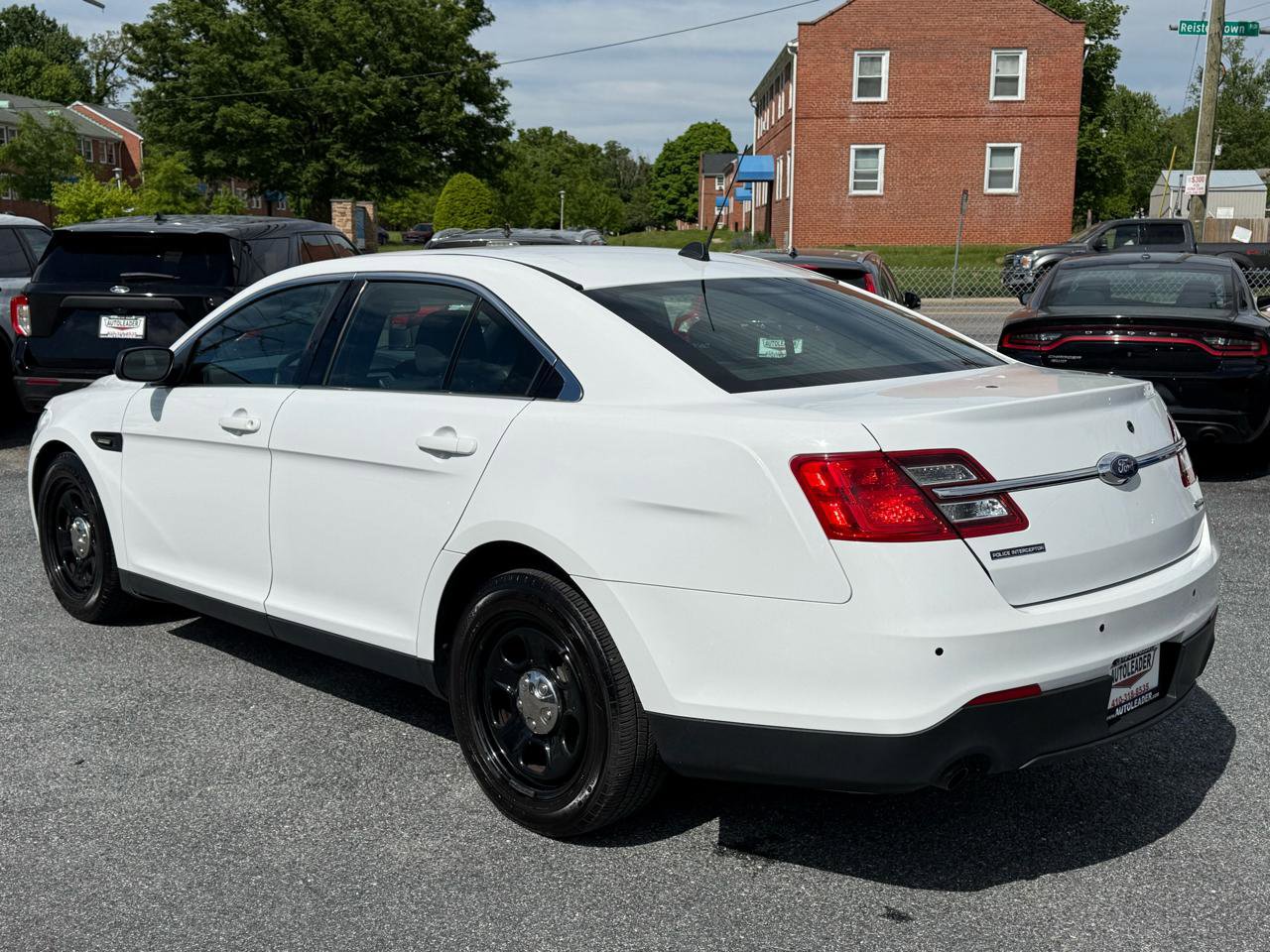 Used 2018 Ford Taurus Police Interceptor AWD image 9
