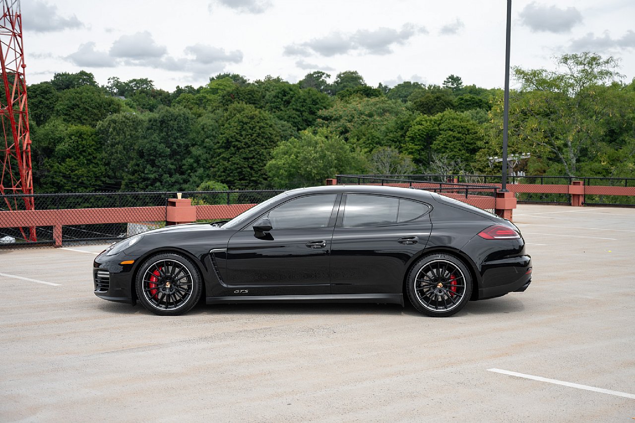 Used 2015 Porsche Panamera GTS AWD/4WD image 6