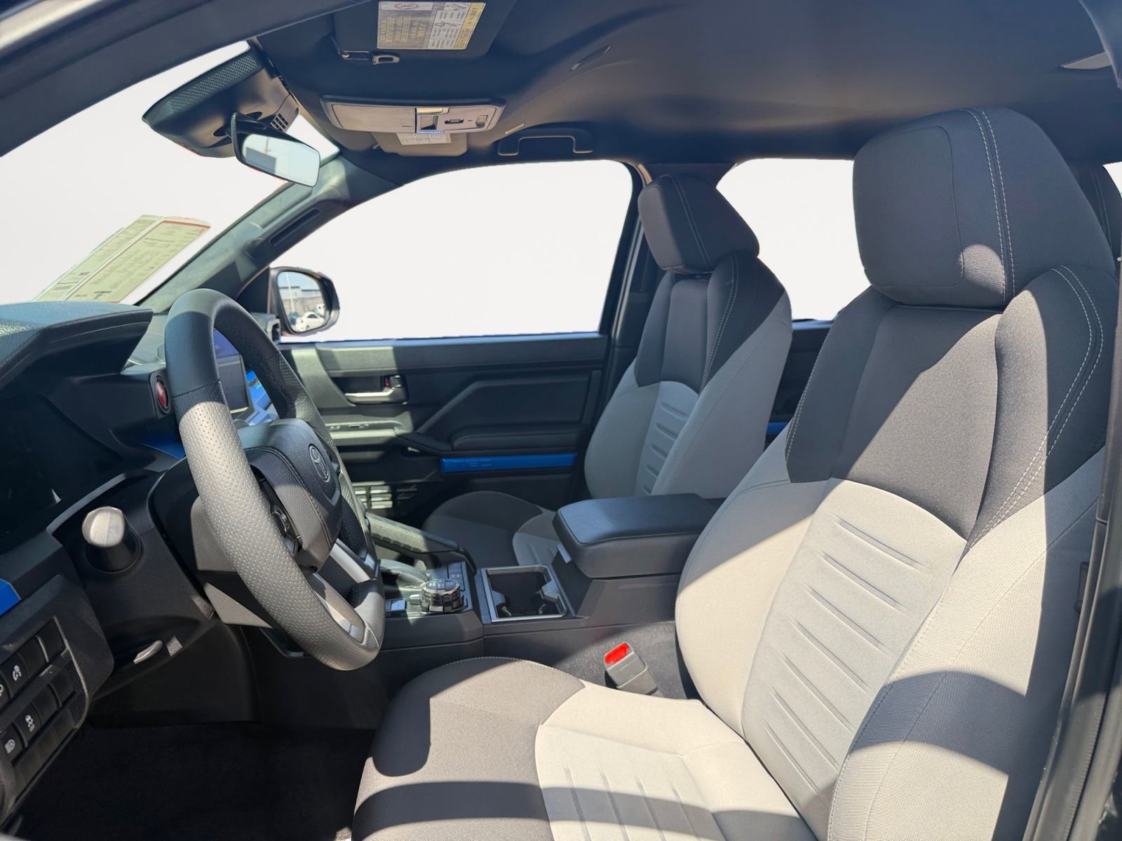 Certified 2025 Toyota Tacoma TRD Off-Road AWD/4WD image 9