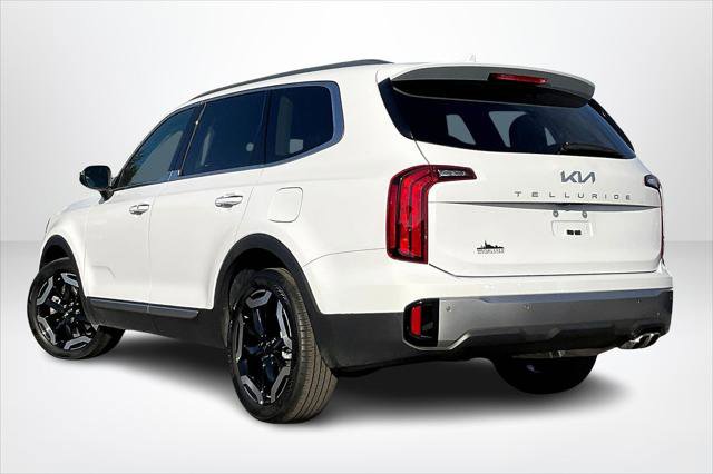 Used 2025 Kia Telluride S image 4