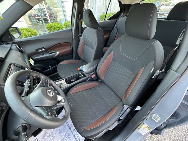 Certified 2024 Nissan Kicks SR w/ Interior Electronics Package FWD image 15