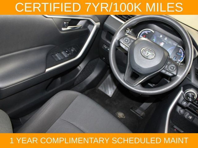Used 2025 Toyota RAV4 XLE AWD/4WD image 18
