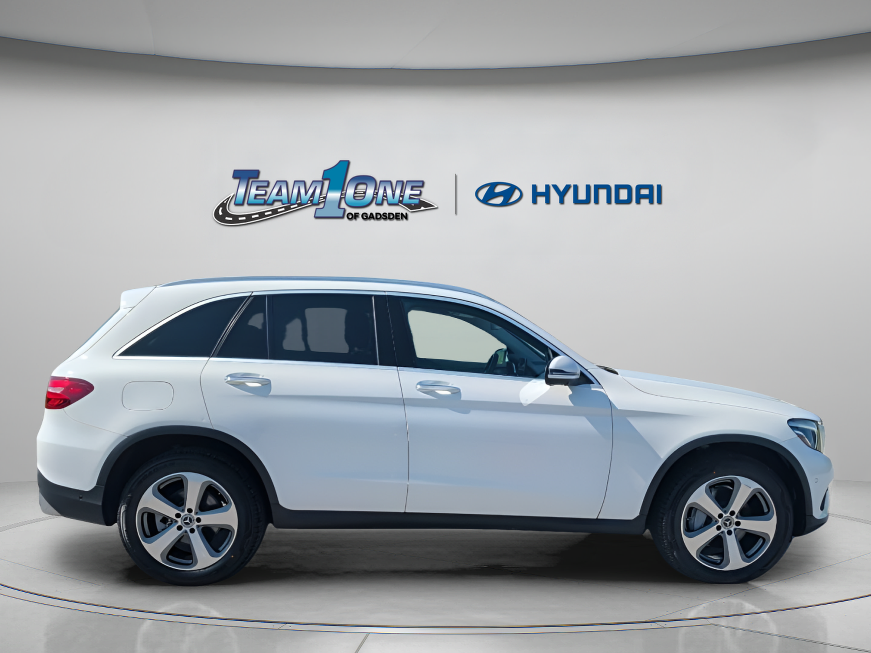 Used 2019 Mercedes-Benz GLC 300 image 9