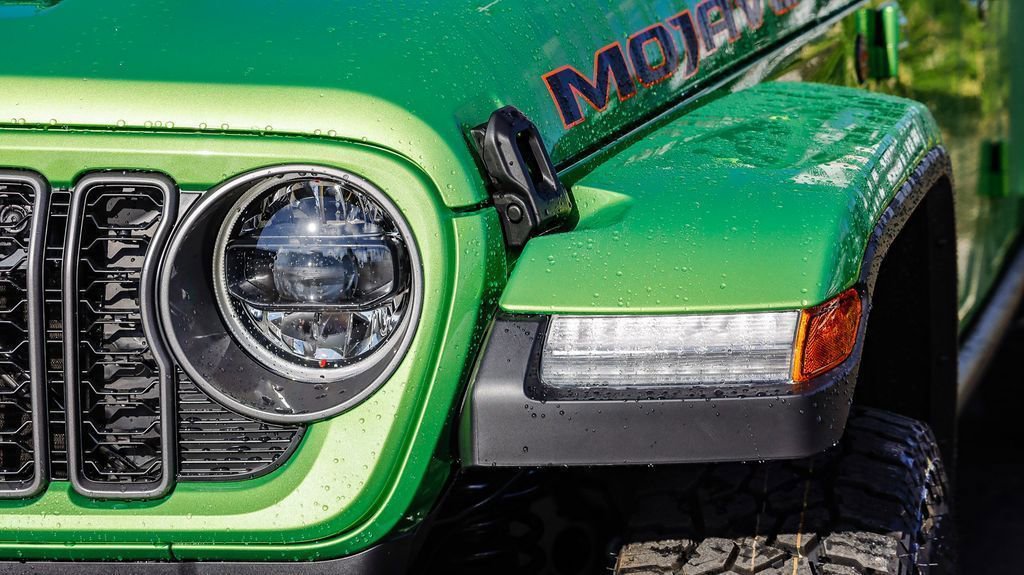 New 2026 Jeep Gladiator Mojave image 5