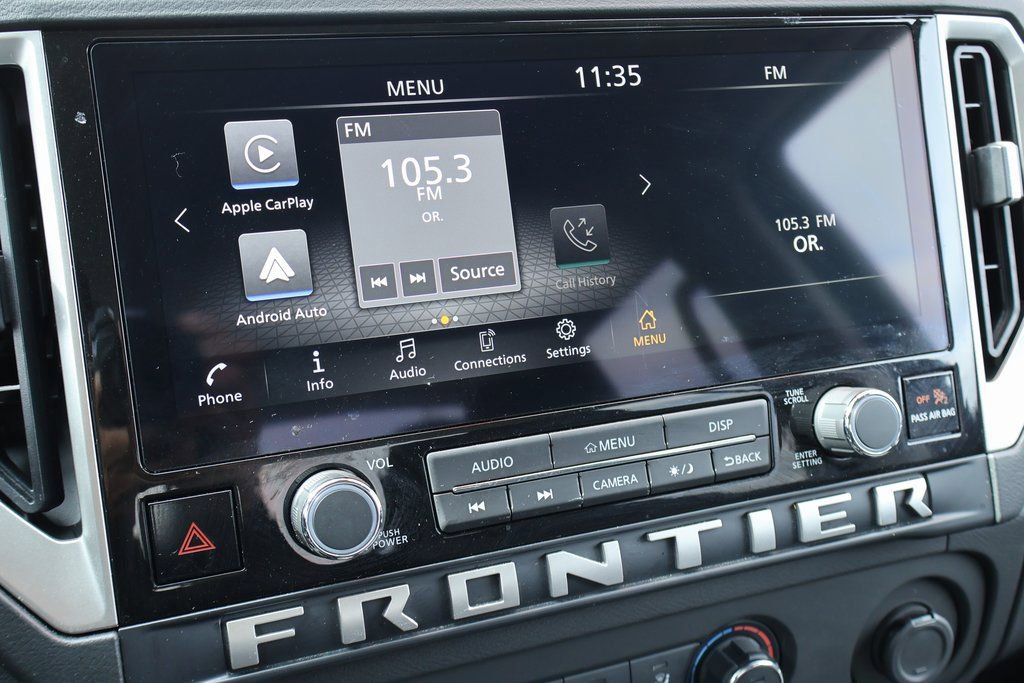 Certified 2025 Nissan Frontier SV image 3