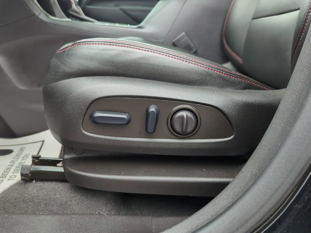 Certified 2023 Chevrolet Equinox RS w/ RS Leather Package image 21