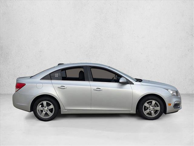 Used 2016 Chevrolet Cruze LT FWD image 4