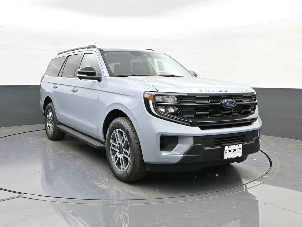 New 2026 Ford Expedition Active RWD image 7