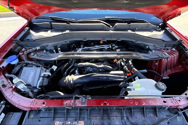 Used 2025 Ford Explorer ST-Line w/ Premium Package image 9